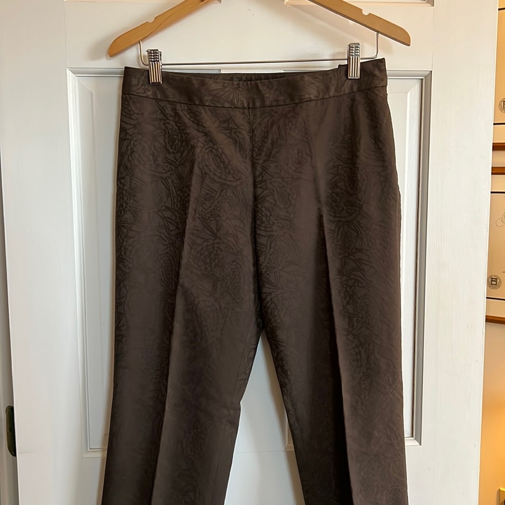 Sigrid Olsen pattern dress pants. Size 8. Color brown.